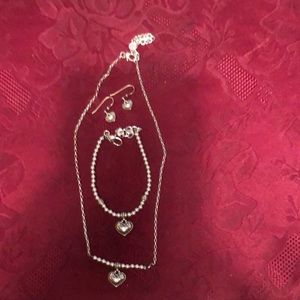 16” to 18”necklace,7” to 8”,with matching earrings